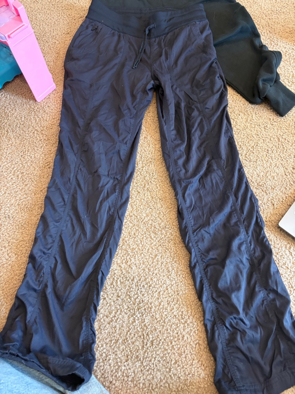 CB1 The North Face Women’s Md Scrunch Straight/Slight Flare Pants, Black GUC